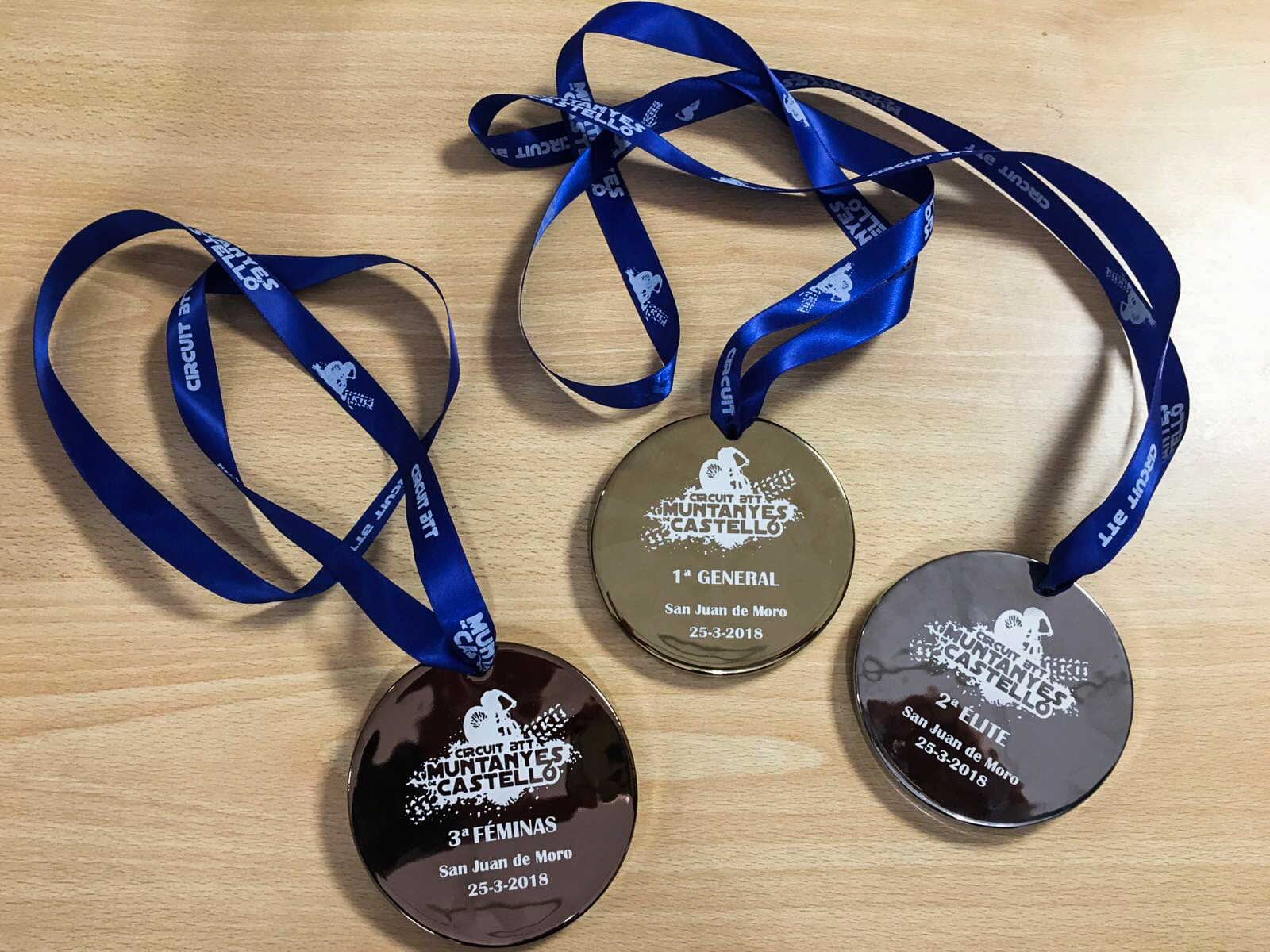 Medallas y maillot para los ganadores de la XII Marxa Senglars 2018